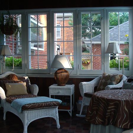 Bed and Breakfast Robinsong Thorold Exterior foto