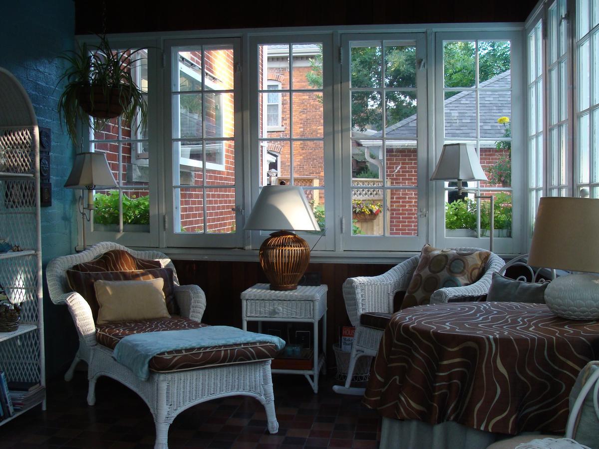 Bed and Breakfast Robinsong Thorold Exterior foto