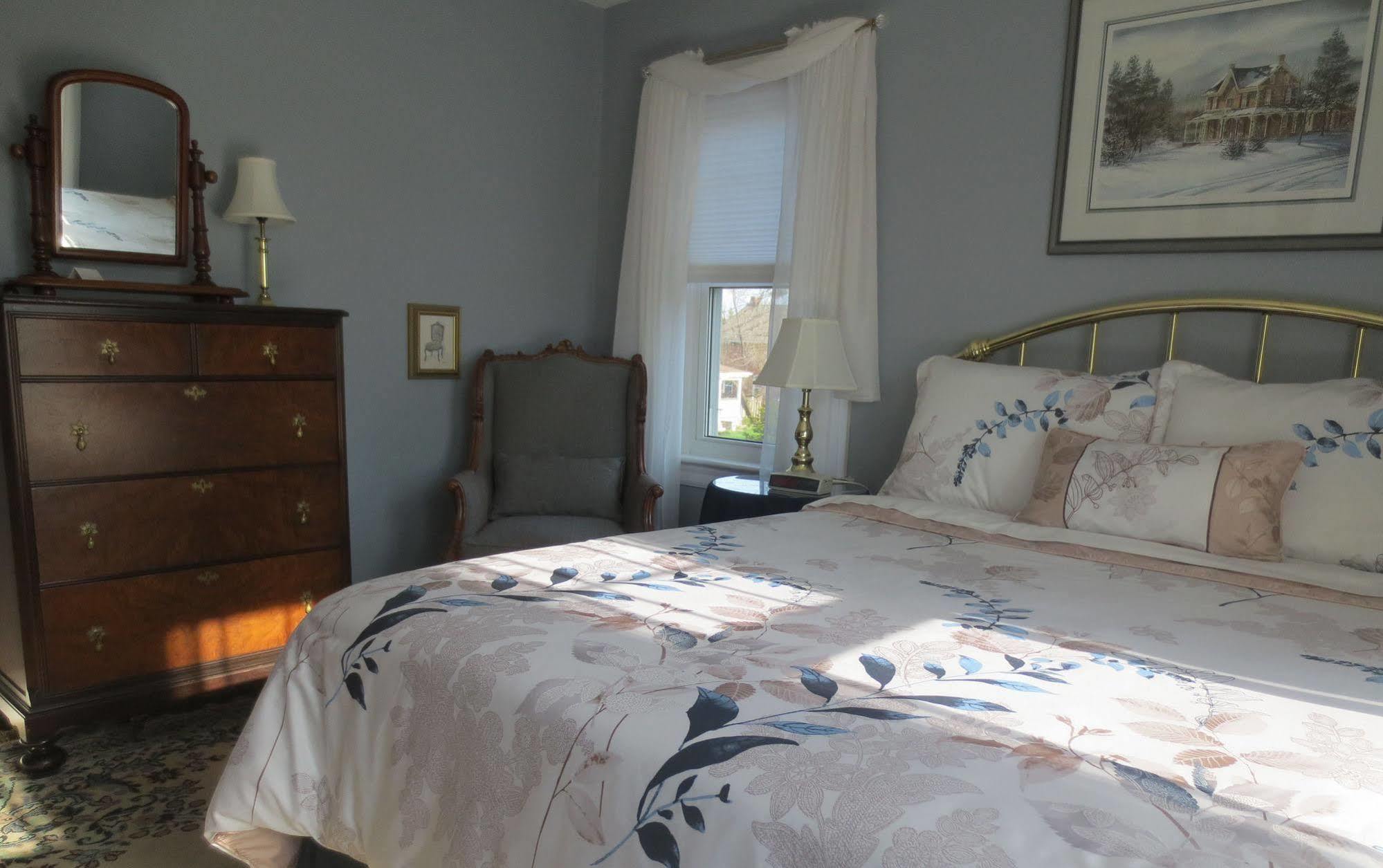 Bed and Breakfast Robinsong Thorold Exterior foto