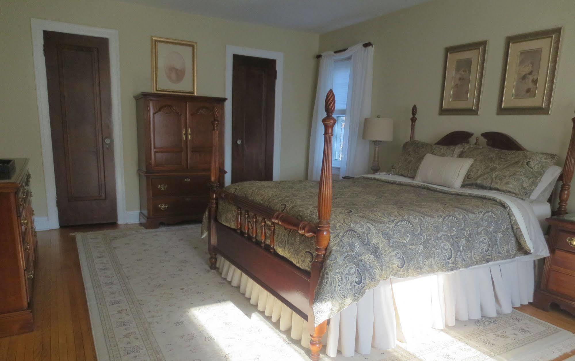 Bed and Breakfast Robinsong Thorold Exterior foto